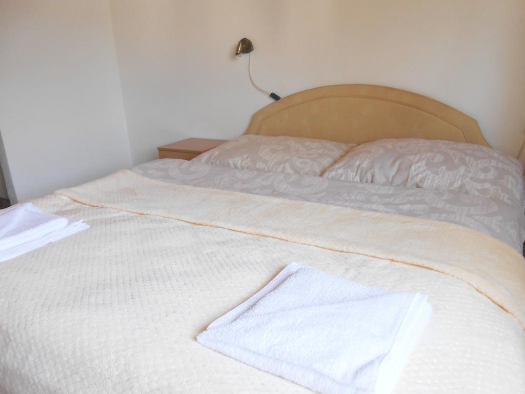Hôtel White Rabbit Hall à Poděbrady Chambre photo